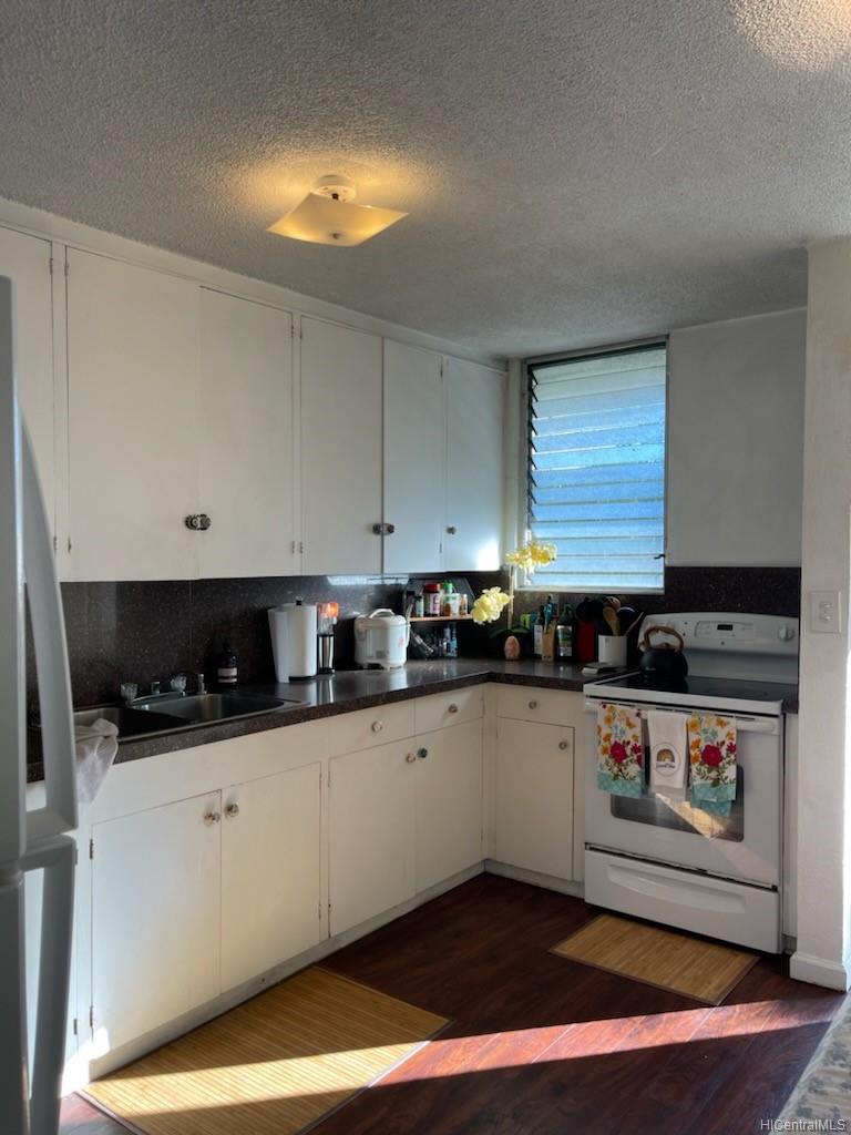 1655 Kanunu Street #203, Honolulu, HI 96814