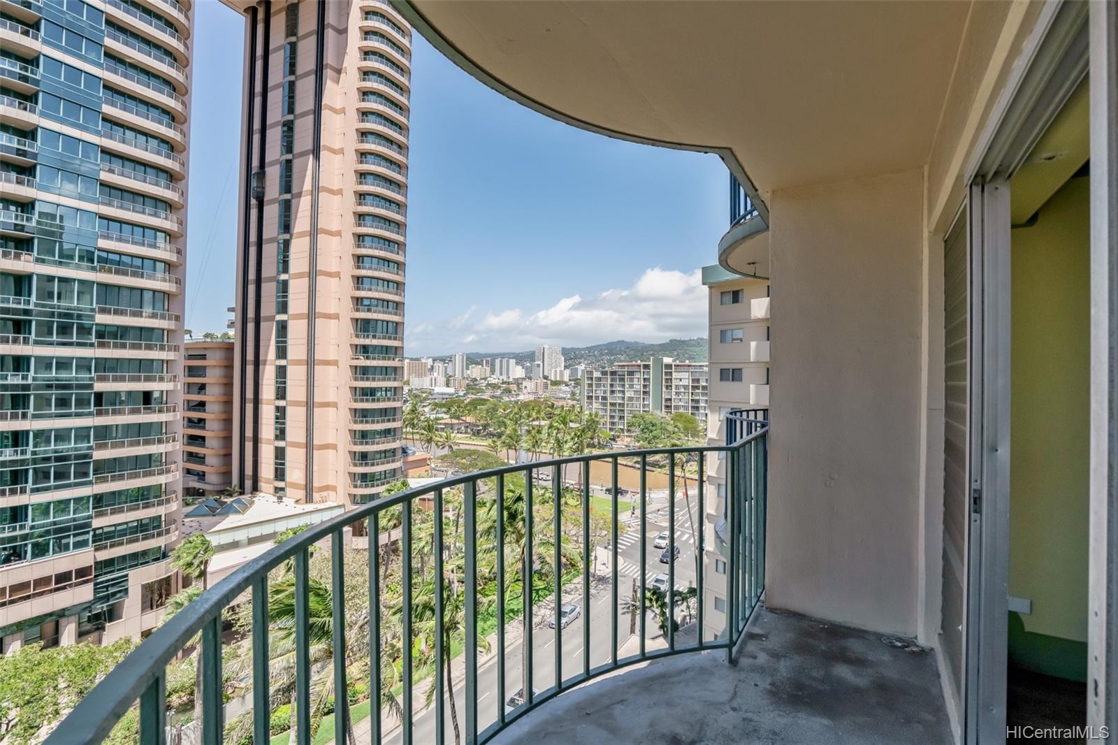 1909 Ala Wai Boulevard #1008, Honolulu, HI 96815