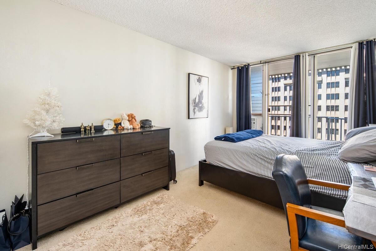 1617 Kapiolani Boulevard #1801, Honolulu, HI 96814