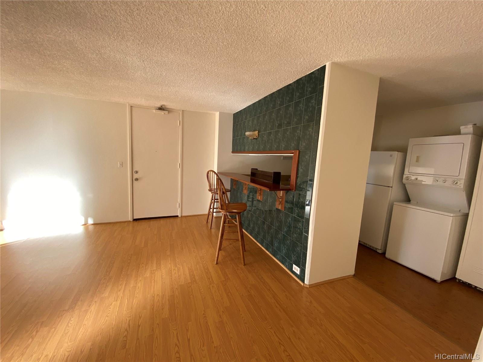 222 Liliuokalani Avenue #504, Honolulu, HI 96815