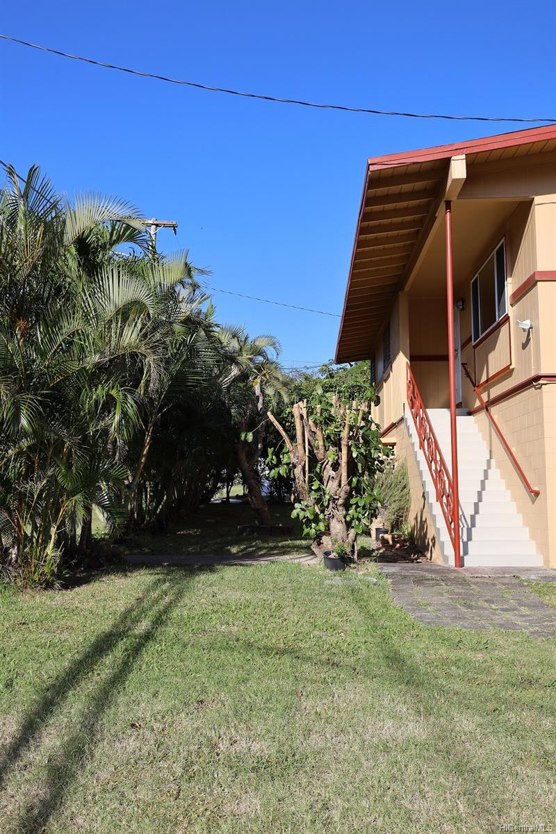 2542 Manoa Road Honolulu, HI 96822