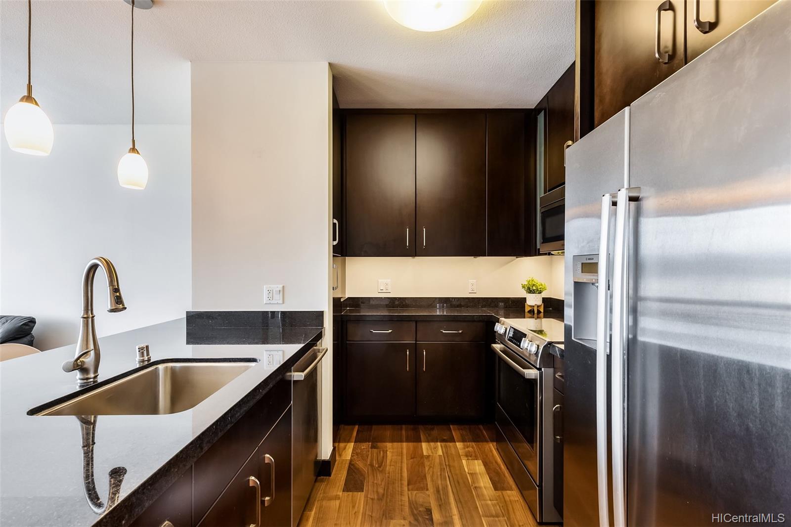 1189 Waimanu Street #4007, Honolulu, HI 96814