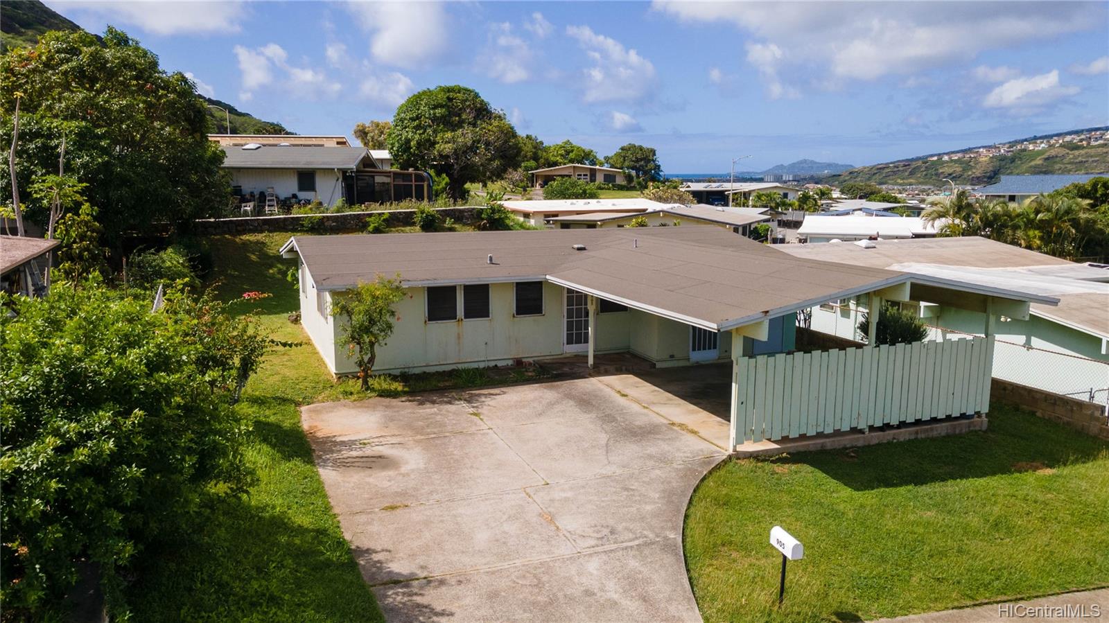 905 Aipo Street Honolulu, HI 96825