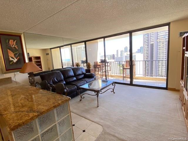 411 Hobron Lane #2607, Honolulu, HI 96815