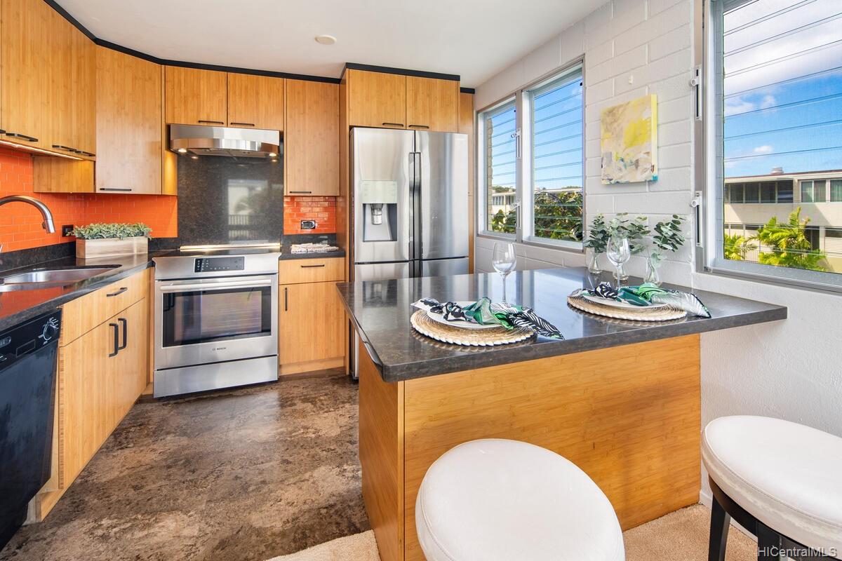 3093 Pualei Circle #201, Honolulu, HI 96815