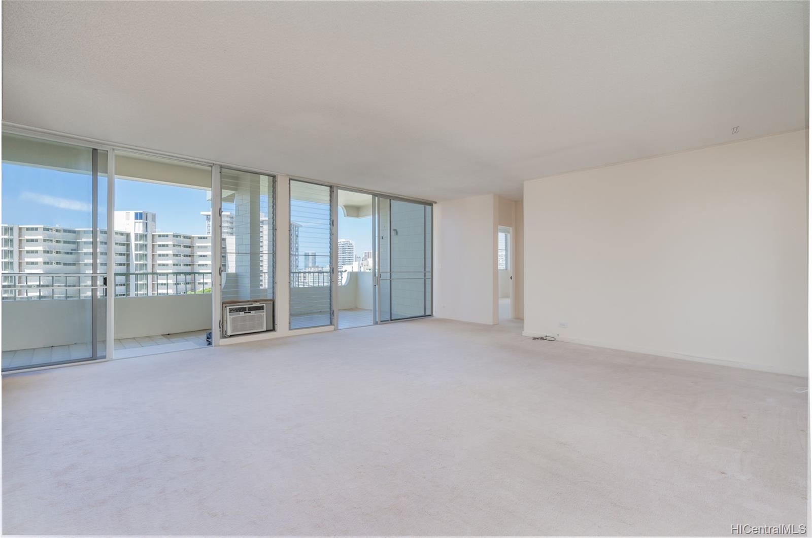 1722 Makiki Street #702, Honolulu, HI 96822