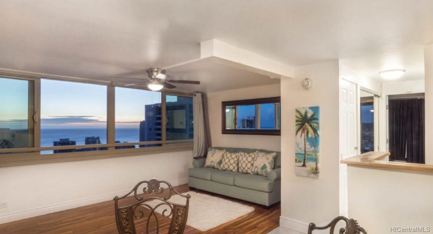 445 Seaside Avenue #4020, Honolulu, HI 96815