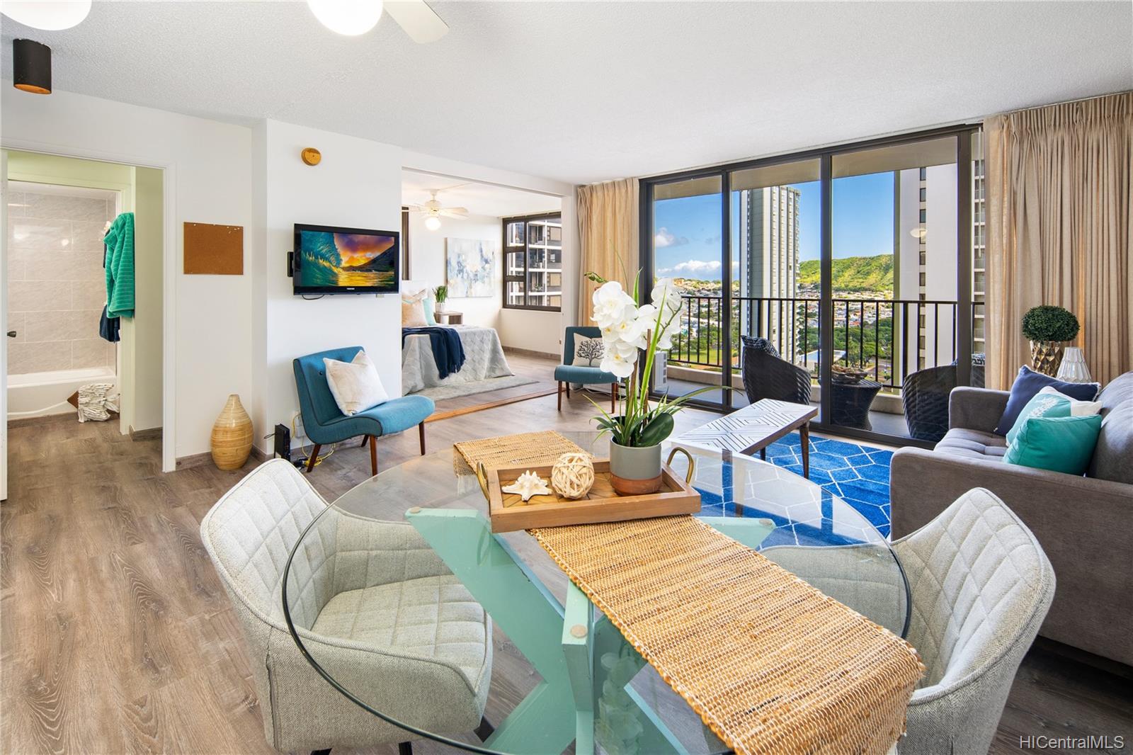 201 Ohua Avenue #2301-1 (Makai), Honolulu, HI 96815