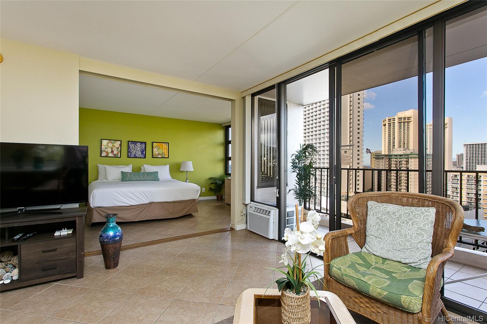 201 Ohua Avenue #1812, Honolulu, HI 96815