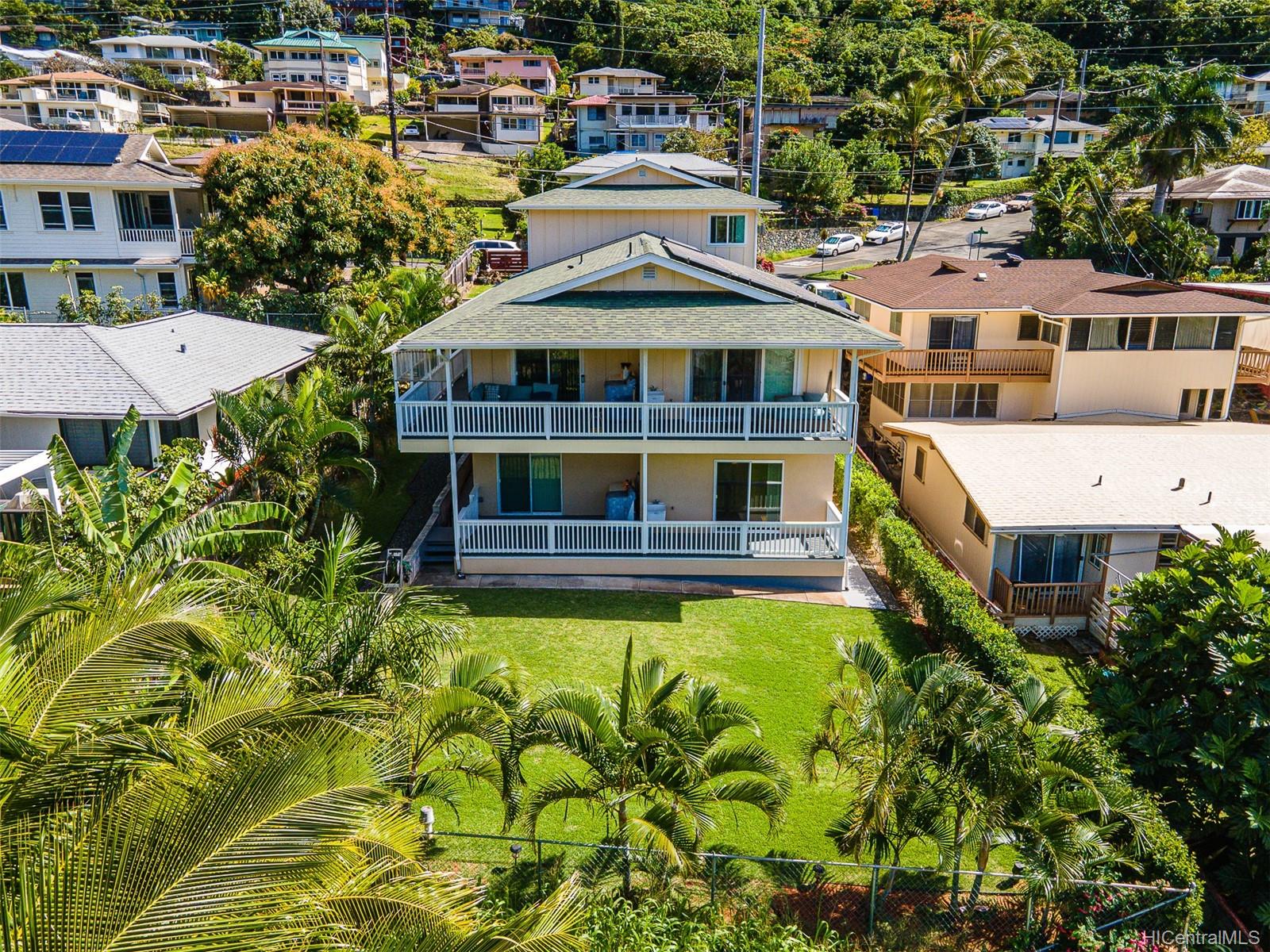 3102 Lanikaula Street Honolulu, HI 96822