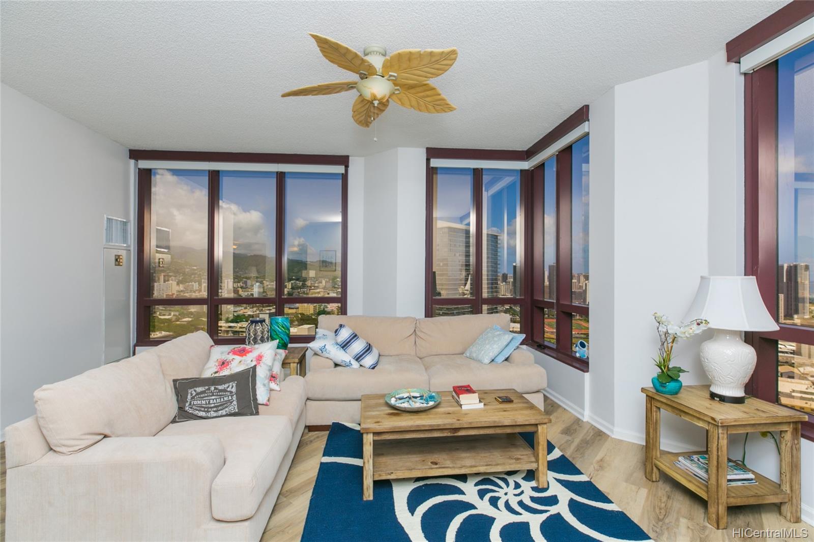 725 Kapiolani Boulevard #3301, Honolulu, HI 96813