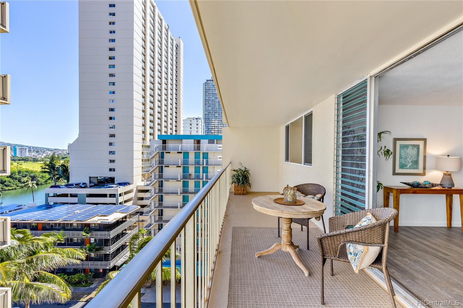 440 Lewers Street #903, Honolulu, HI 96815