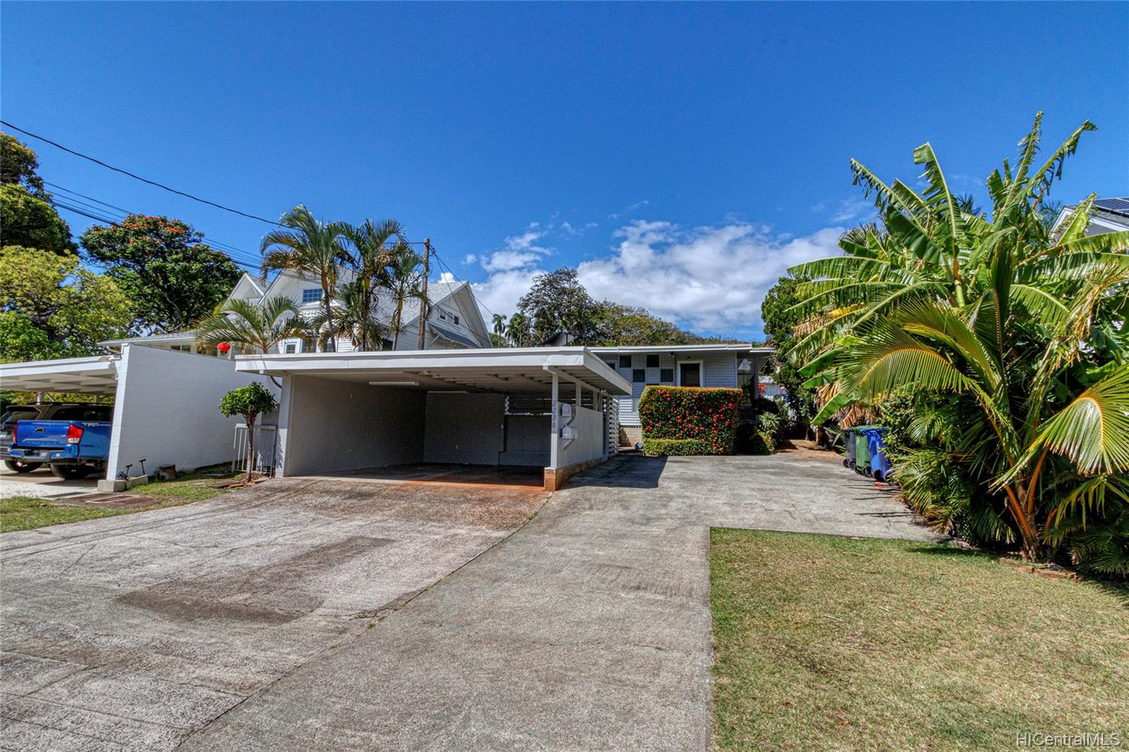 2236 Oahu Avenue Honolulu, HI 96822