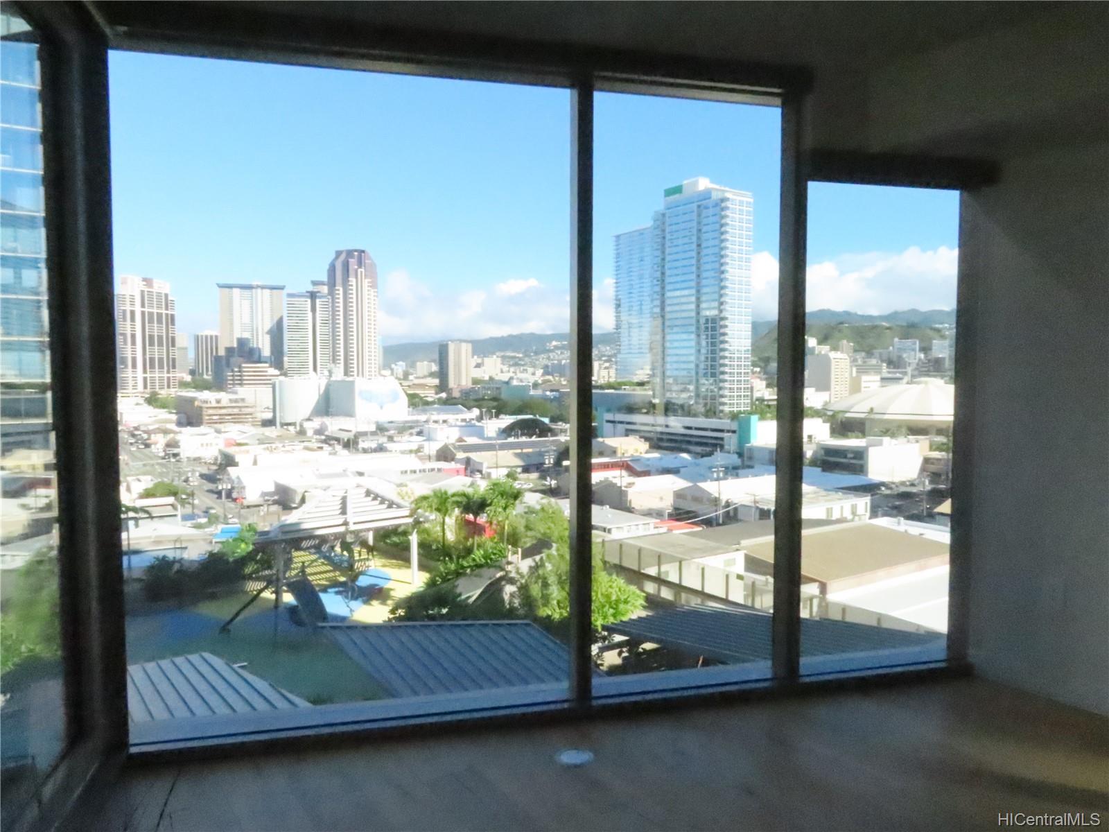 1001 Queen Street #911, Honolulu, HI 96814