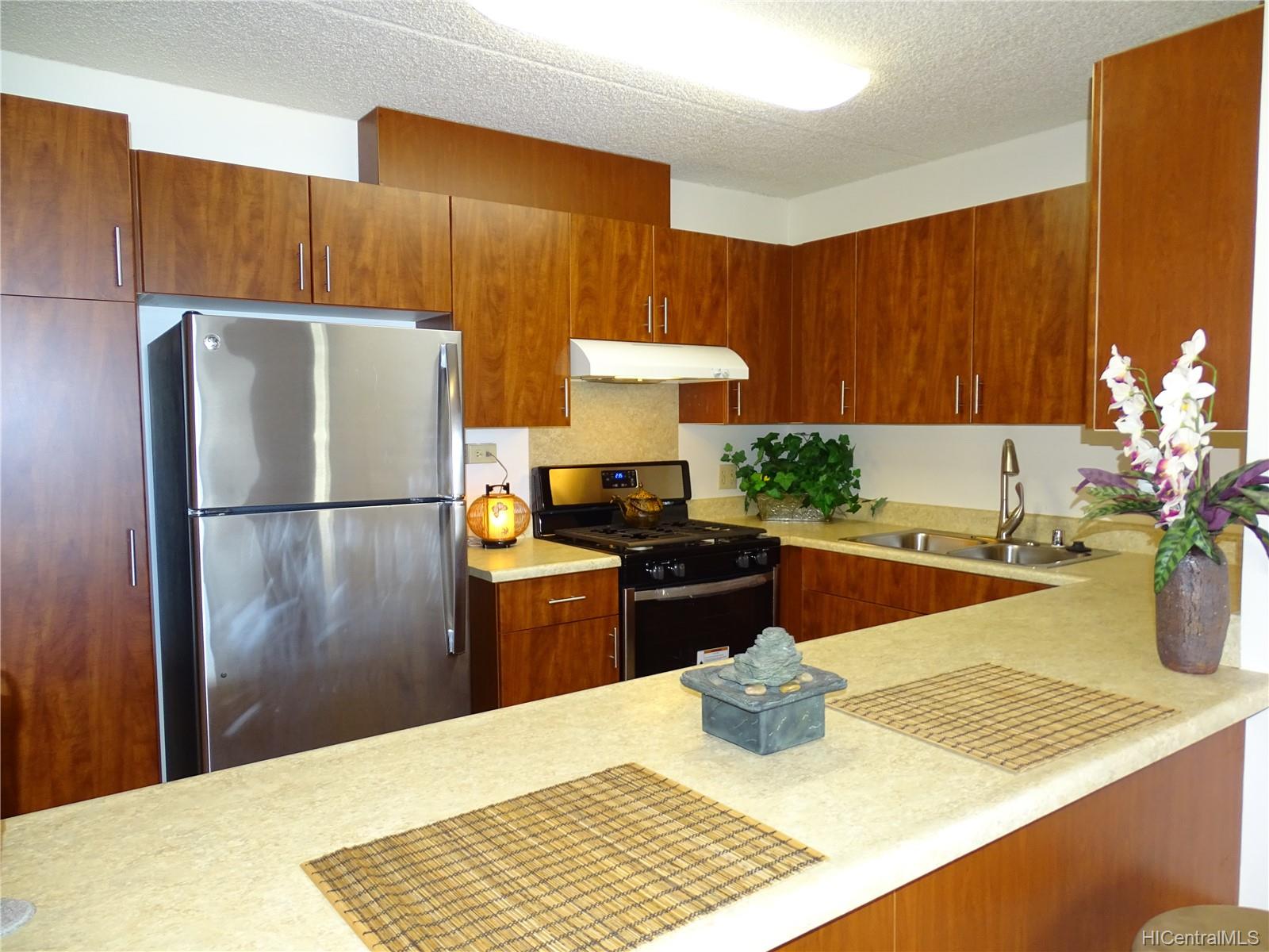 1326 Keeaumoku Street #406, Honolulu, HI 96814