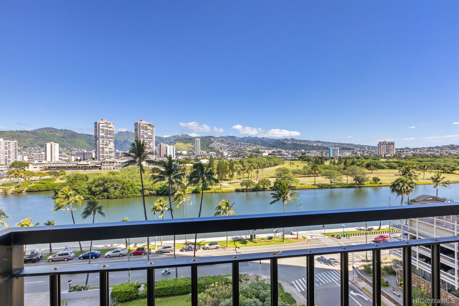 440 Seaside Avenue #804, Honolulu, HI 96815