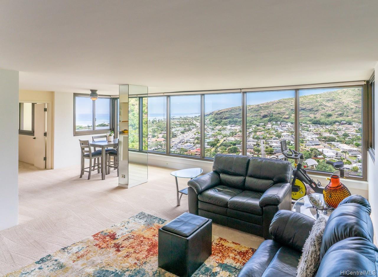 250 Kawaihae Street #17C, Honolulu, HI 96825