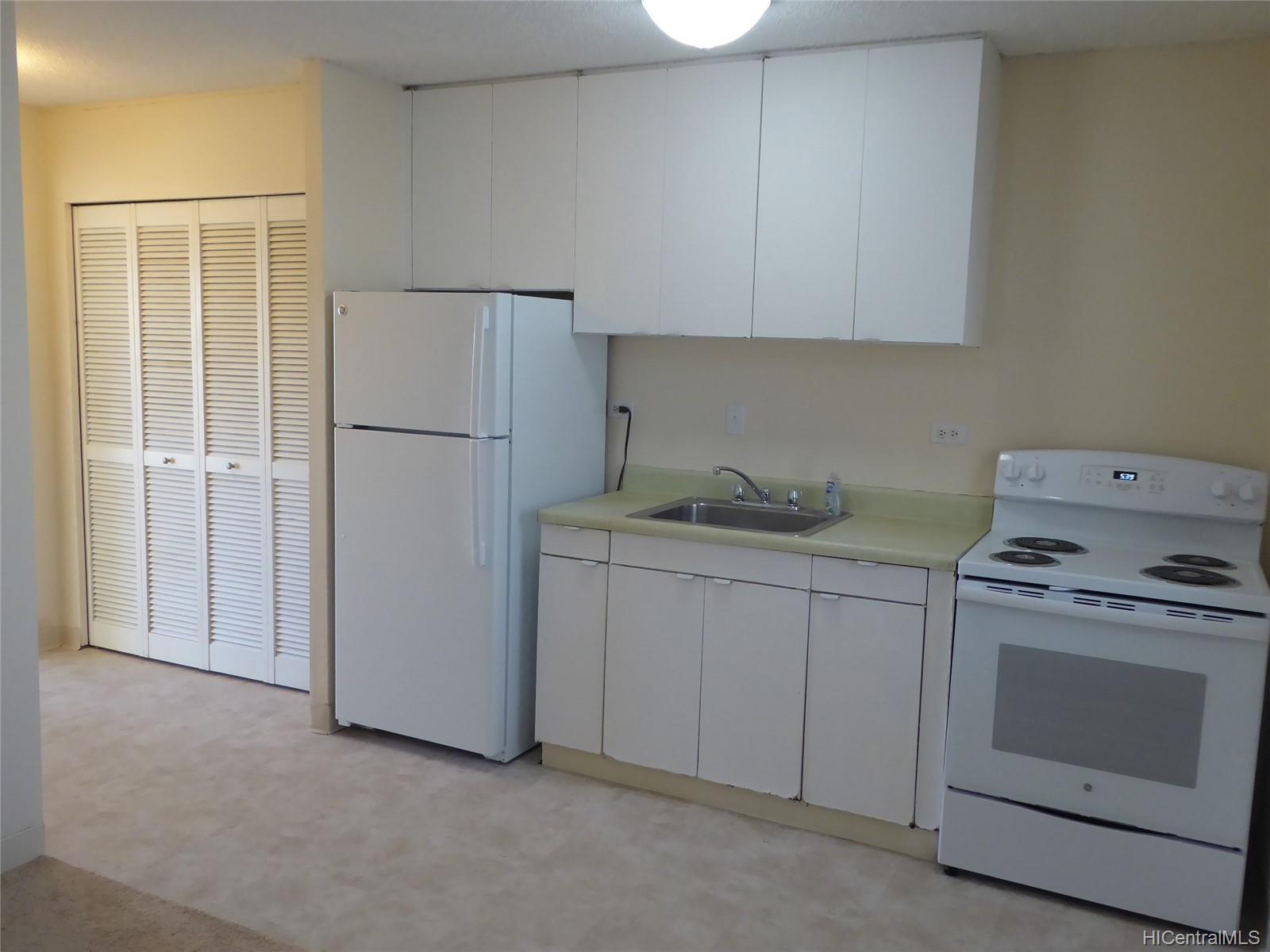 1620 Keeaumoku Street #806, Honolulu, HI 96822