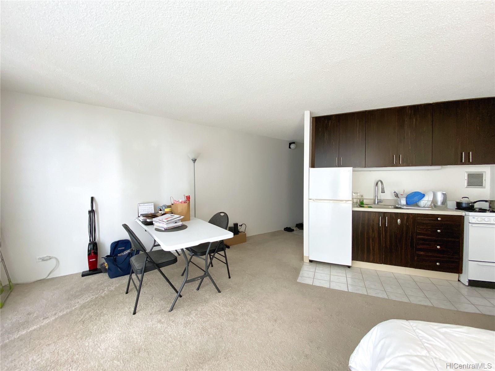 750 Amana Street #812, Honolulu, HI 96814