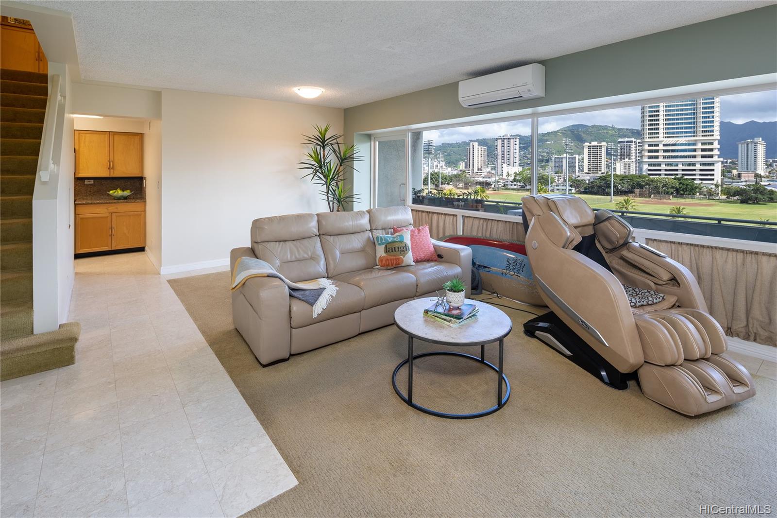 2015 Ala Wai Boulevard #6B, Honolulu, HI 96815