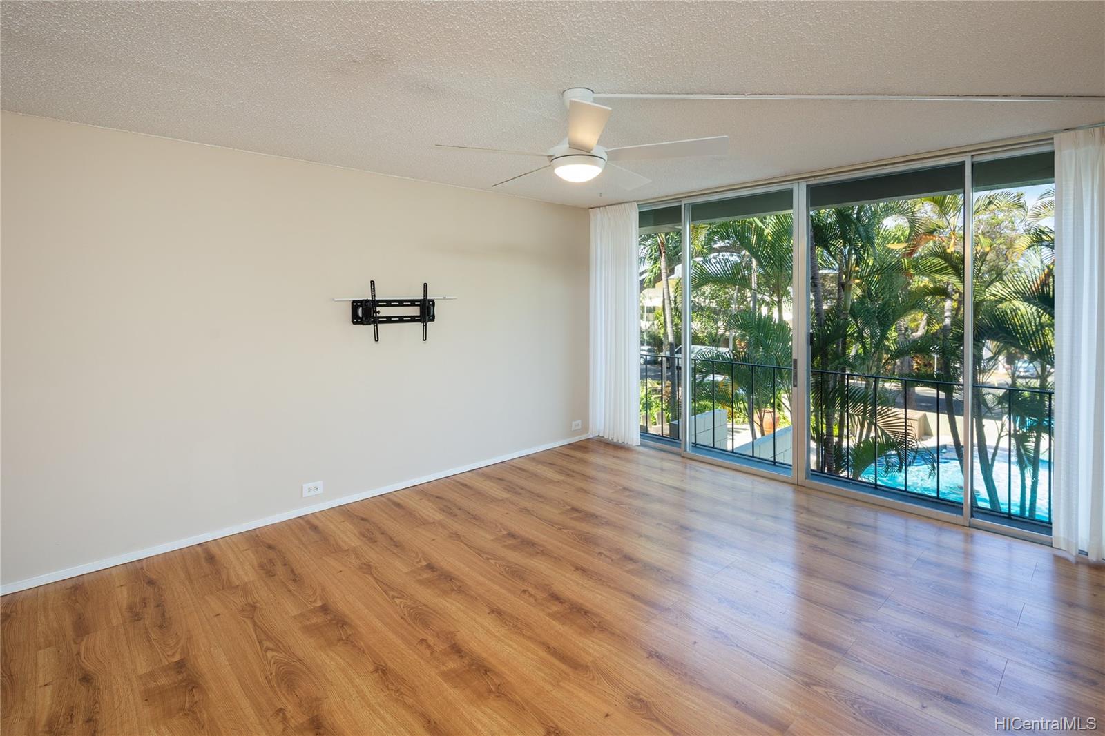 3030 Pualei Circle #206, Honolulu, HI 96815