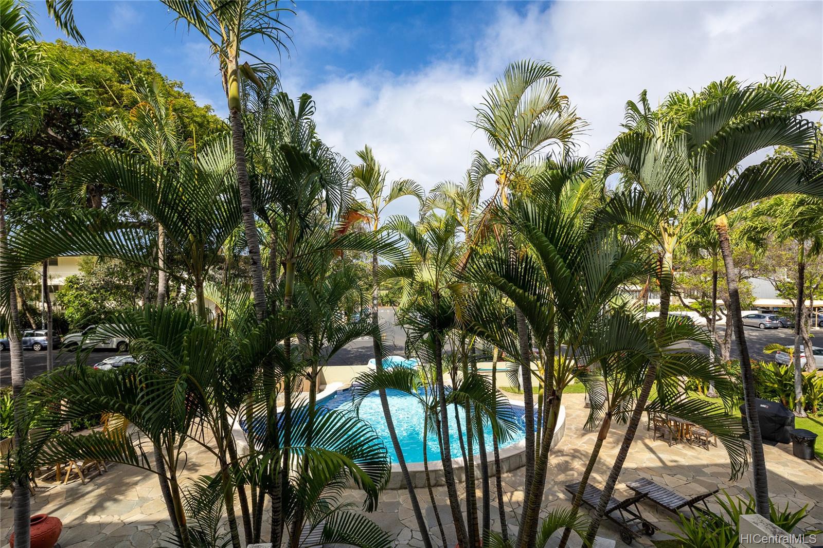 3030 Pualei Circle #206, Honolulu, HI 96815