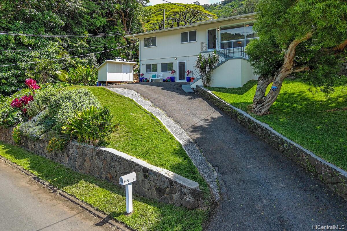 3467 Alani Drive Honolulu, HI 96822