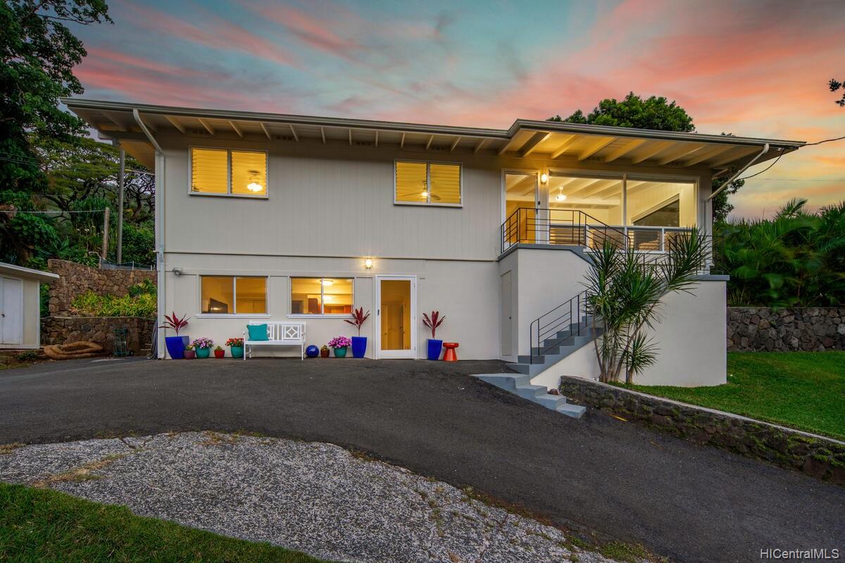 3467 Alani Drive Honolulu, HI 96822