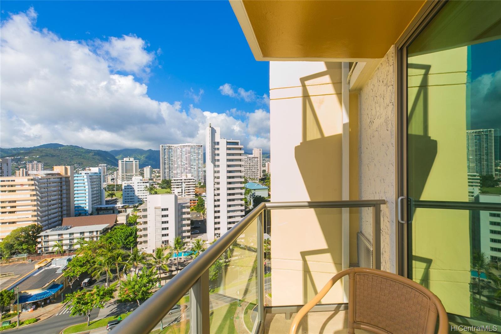 2045 Kalakaua Avenue #1101, Honolulu, HI 96815