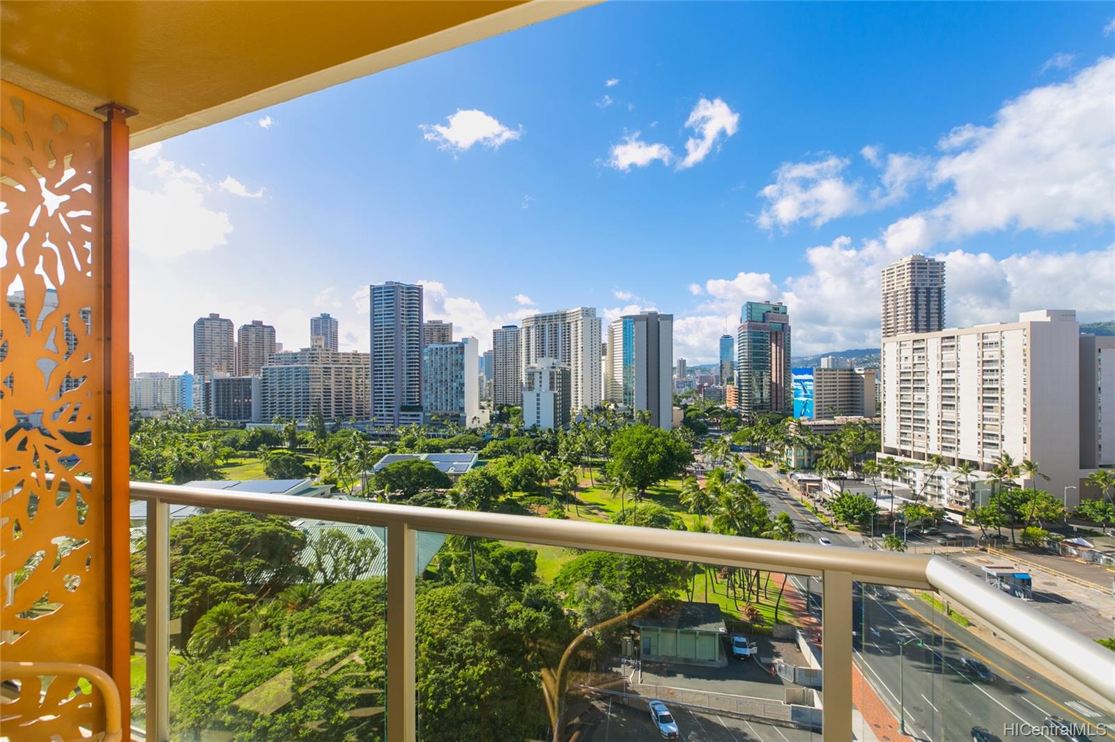 2045 Kalakaua Avenue #1101, Honolulu, HI 96815