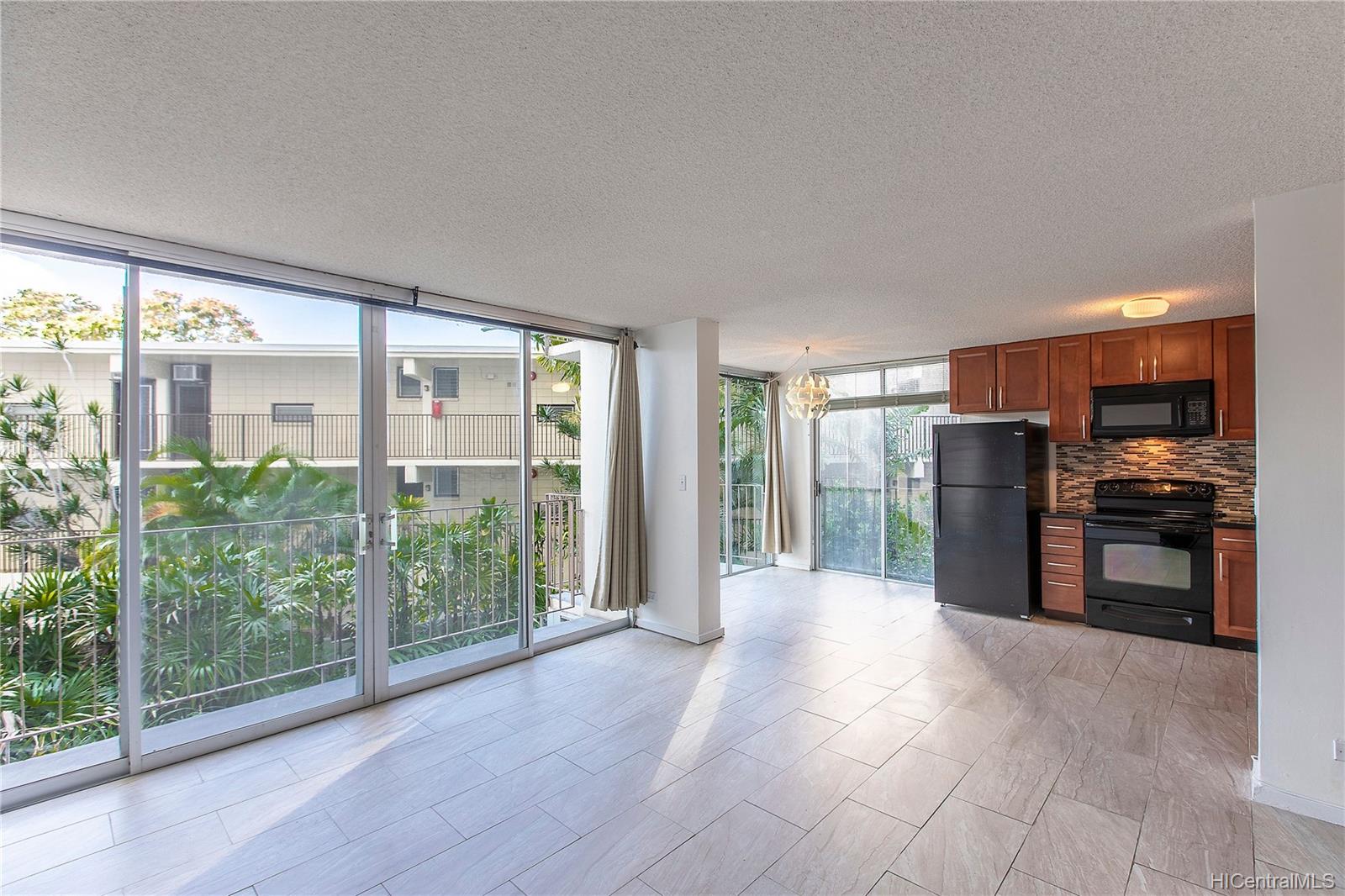 1634 Makiki Street #205, Honolulu, HI 96822