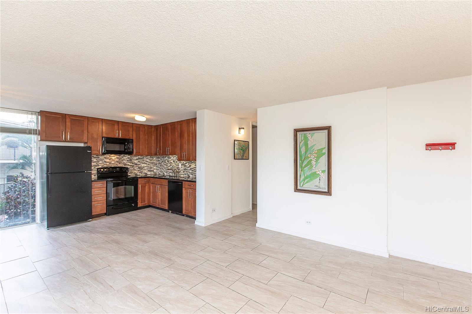 1634 Makiki Street #205, Honolulu, HI 96822