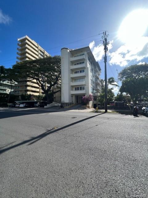 2937 Kalakaua Avenue #44, Honolulu, HI 96815