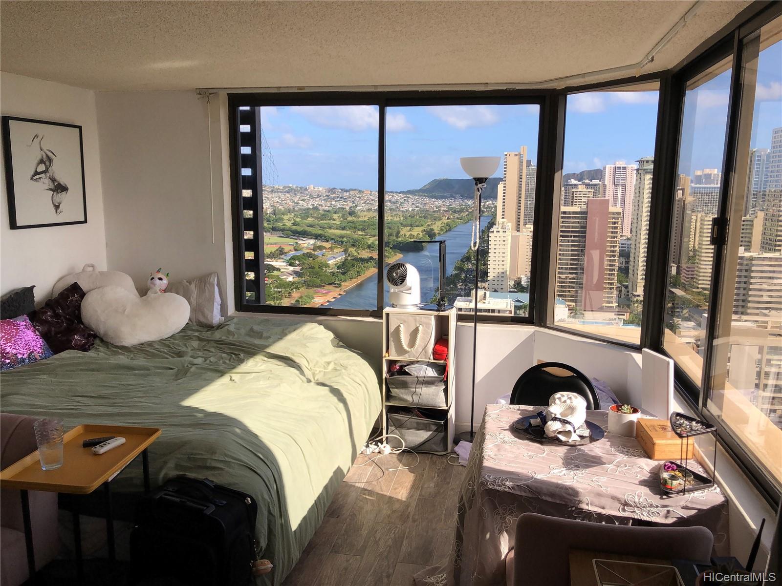 444 Niu Street #3203, Honolulu, HI 96815