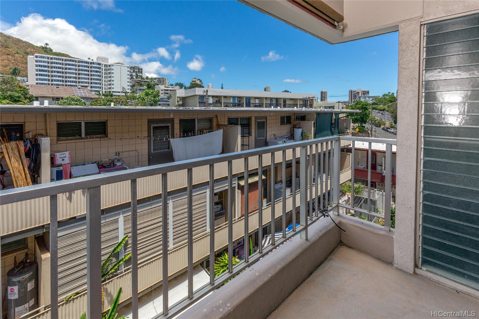 1459 Pele Street #406, Honolulu, HI 96813