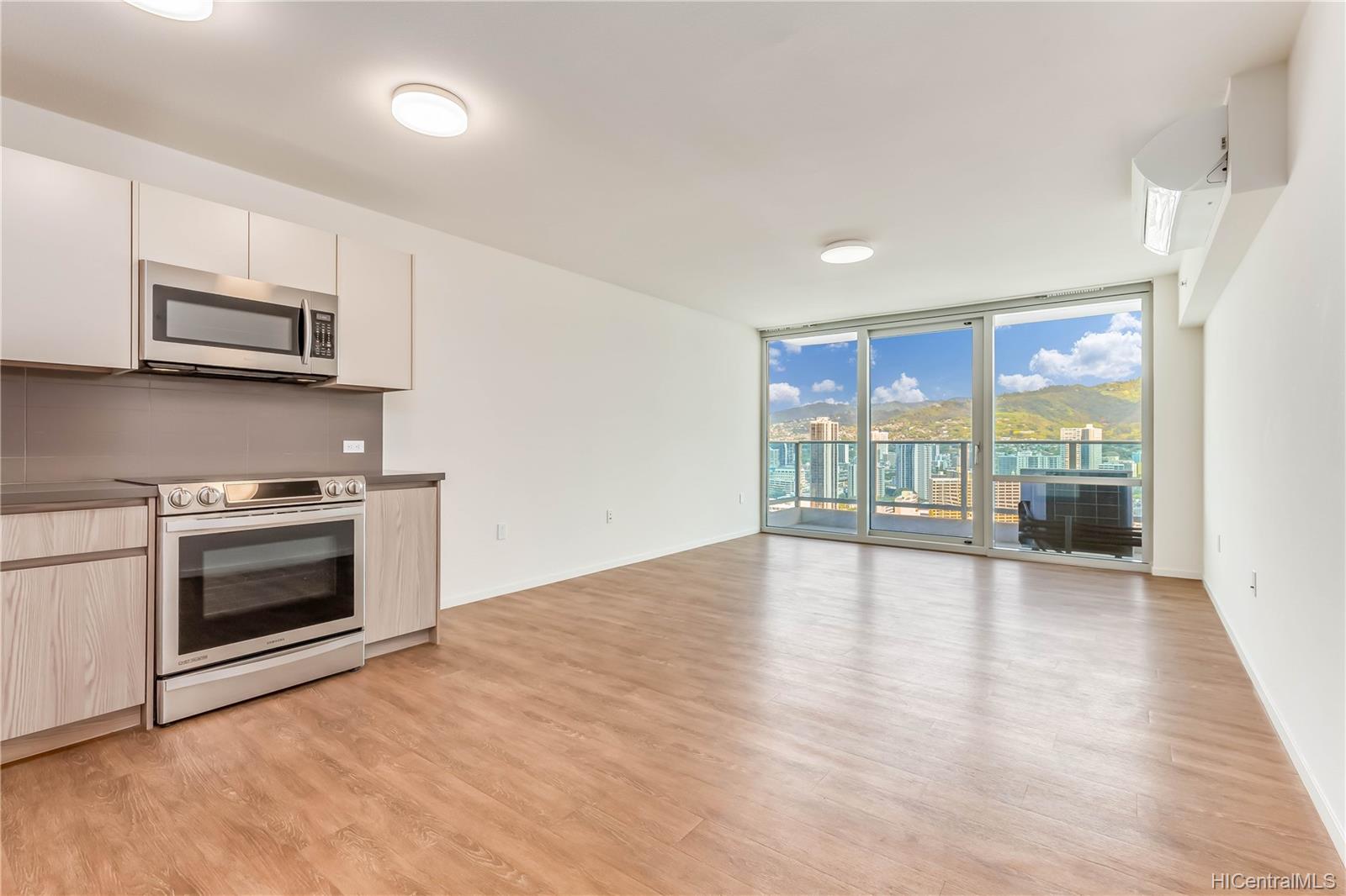 1631 Kapiolani Boulevard #3104, Honolulu, HI 96814