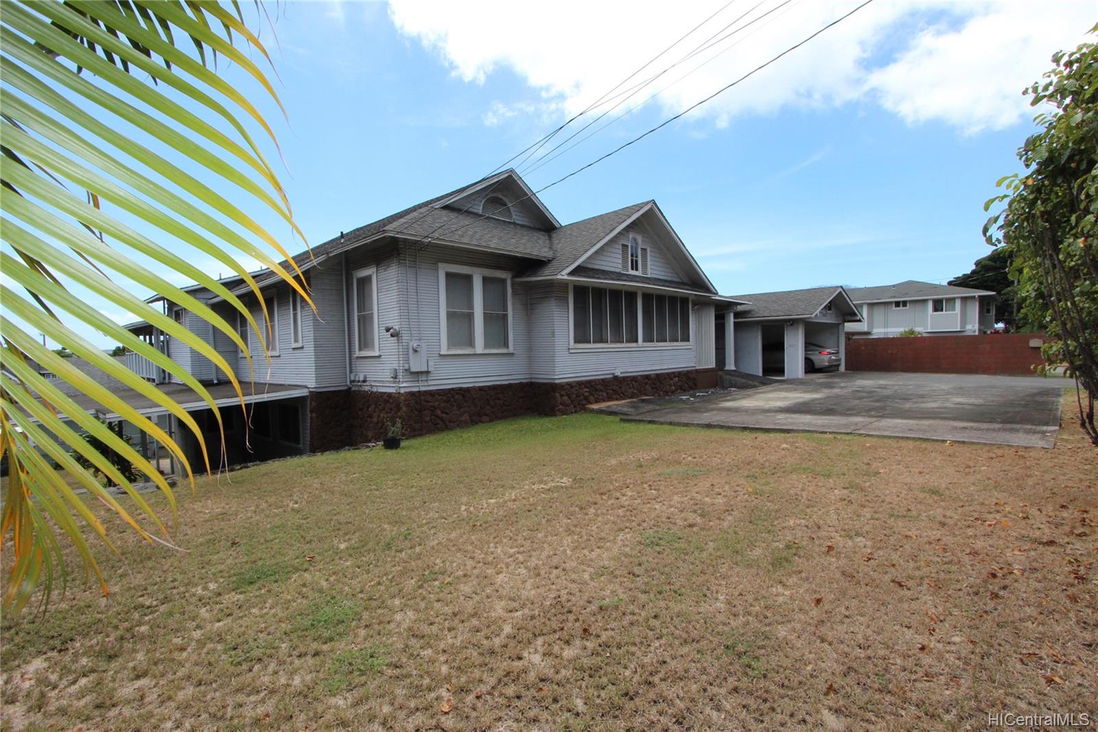 2337 East Manoa Road Honolulu, HI 96822