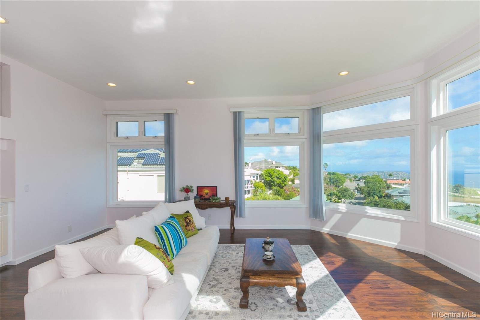 1179 Ikena Circle Honolulu, HI 96821