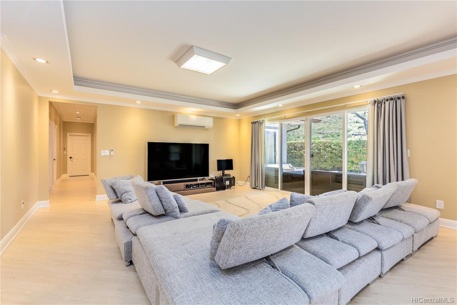 723 Kapulena Loop Honolulu, HI 96825