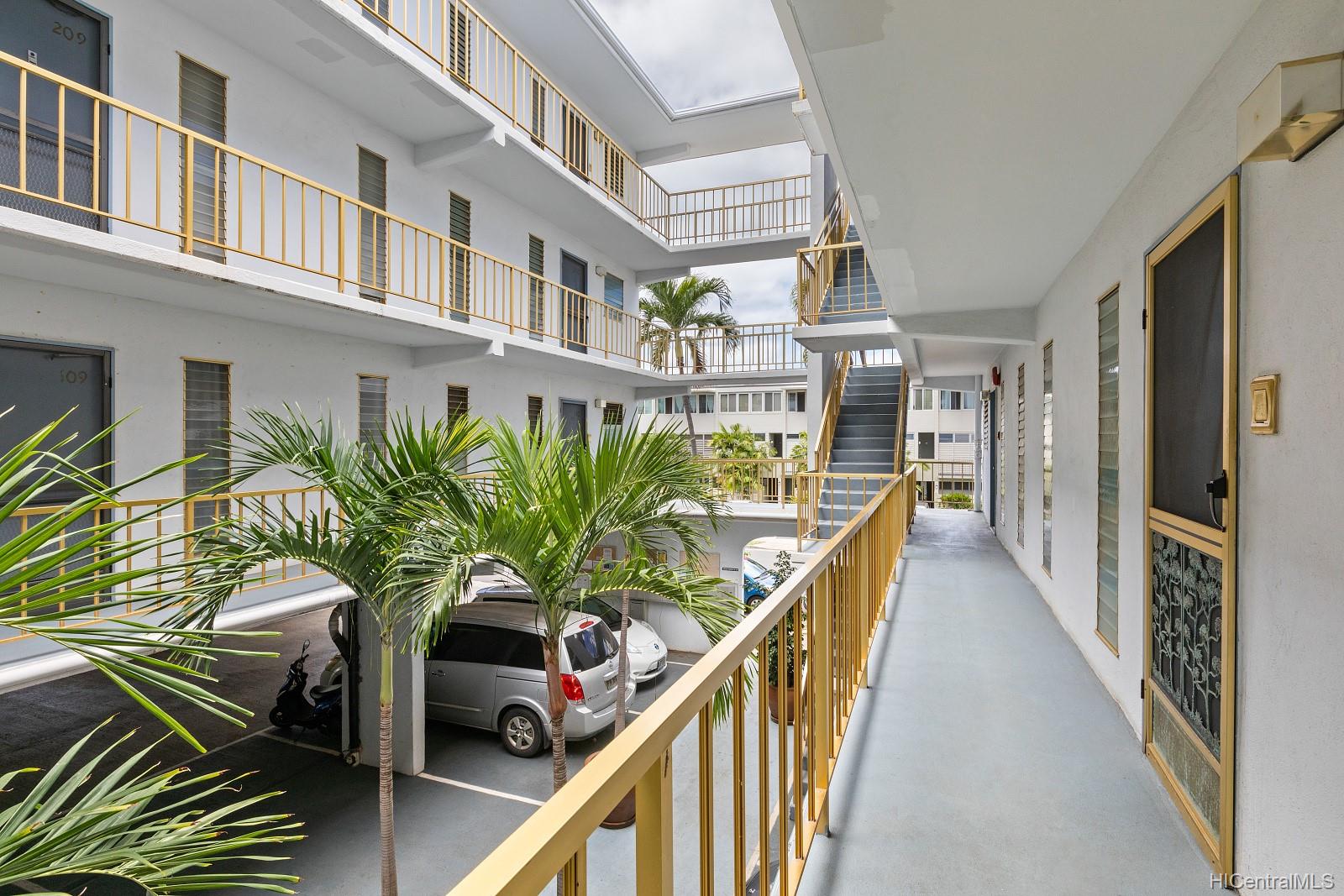 3071 Pualei Circle #102, Honolulu, HI 96815