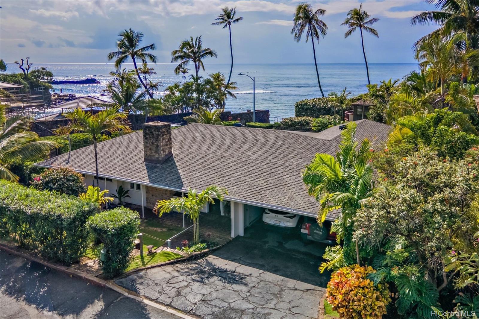 216 Kulamanu Place Honolulu, HI 96816