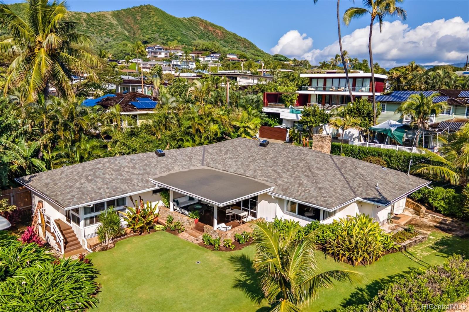 216 Kulamanu Place Honolulu, HI 96816