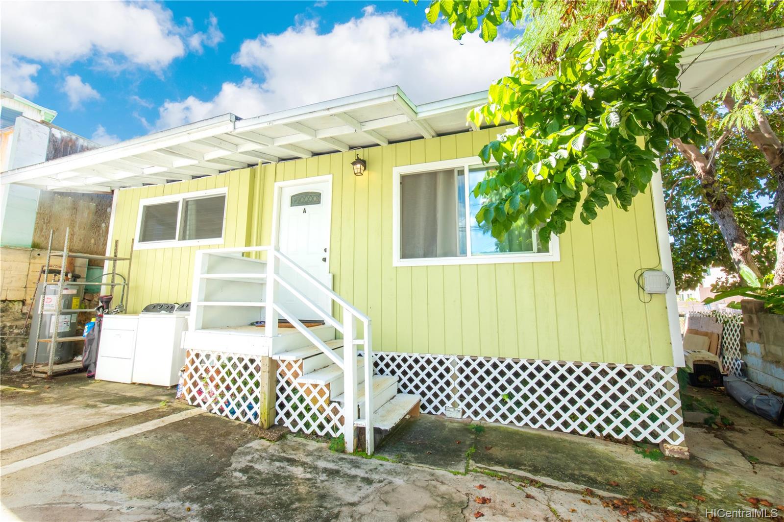 3425 Kalua Road Honolulu, HI 96816