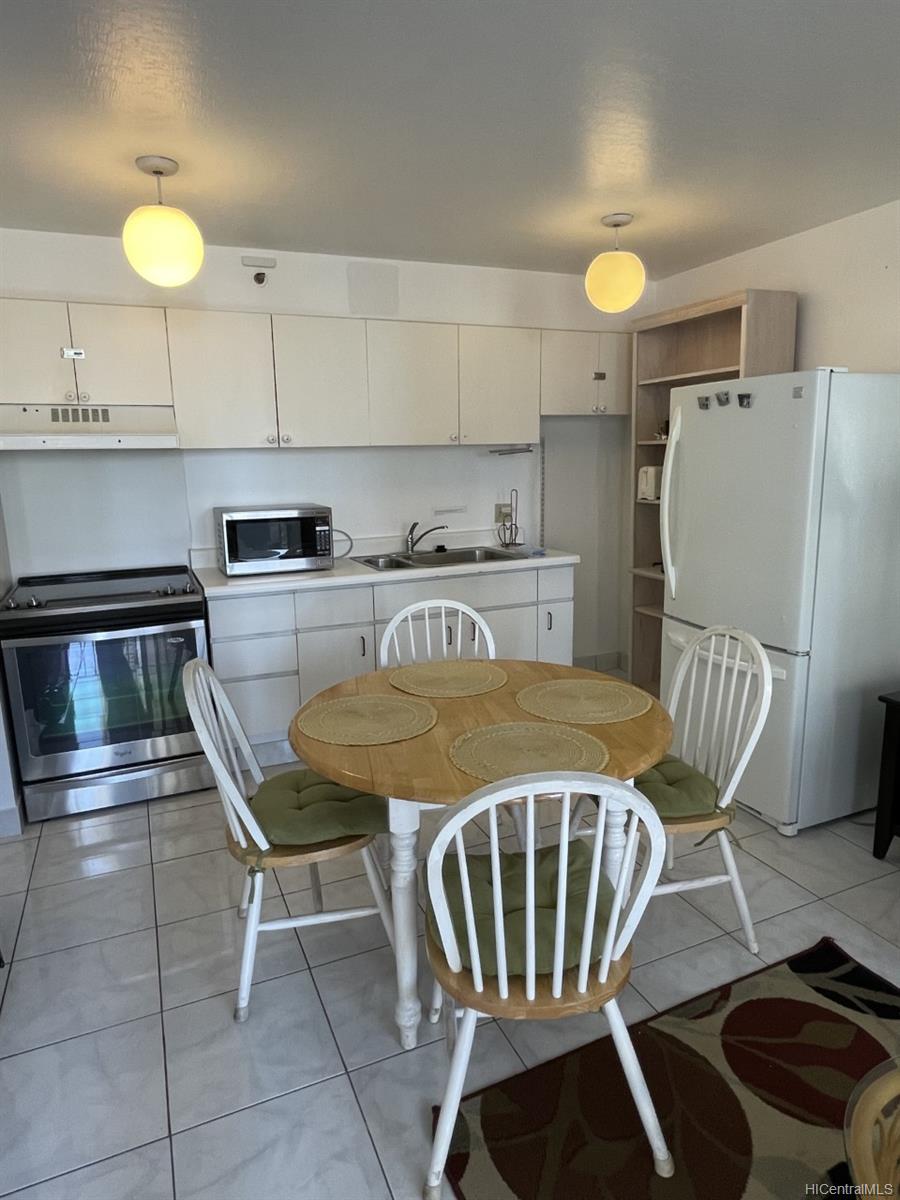 201 Ohua Avenue #1110-II, Honolulu, HI 96815