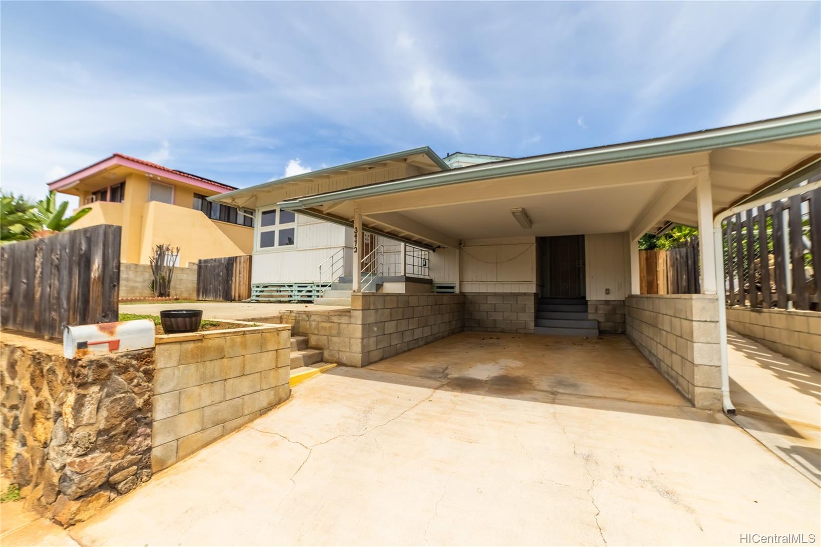 3472 Upper Street Honolulu, HI 96815