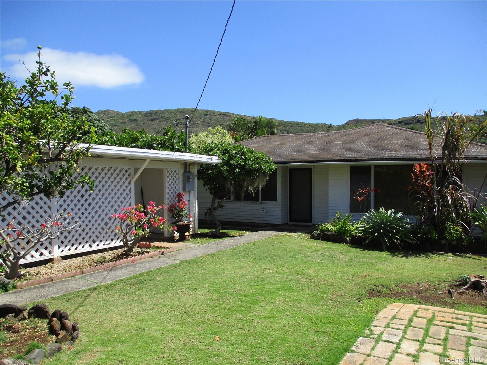 5809 Haleola Street Honolulu, HI 96821