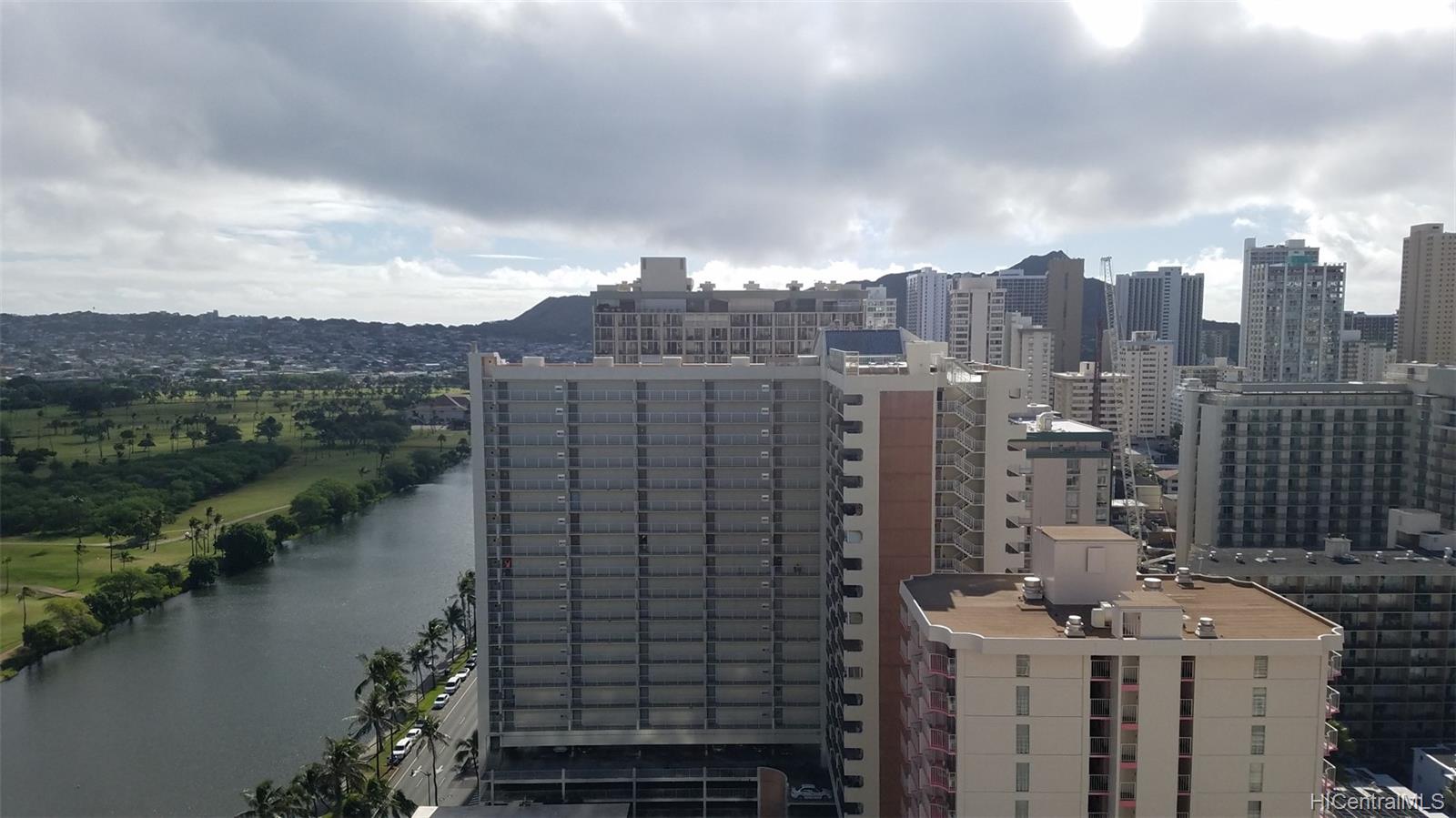 445 Seaside Avenue #2711, Honolulu, HI 96815