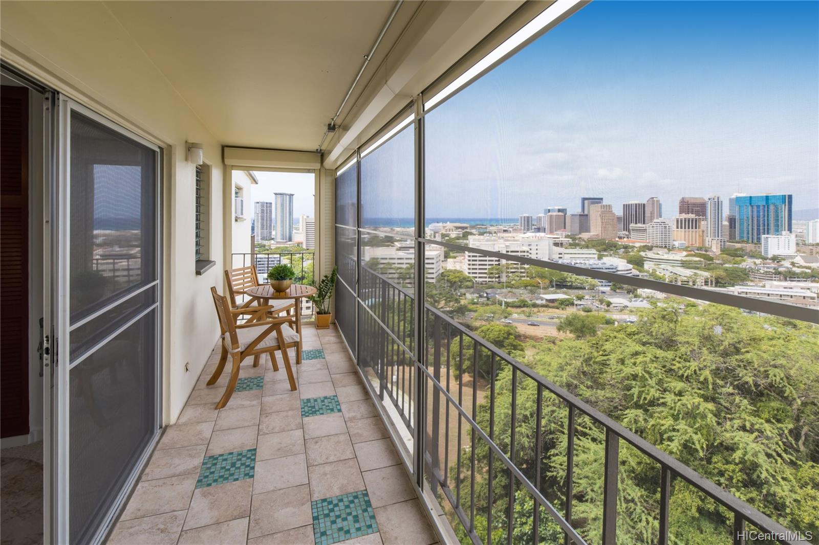 Park Tower 625 Iolani Avenue #A704, Honolulu, HI 96813