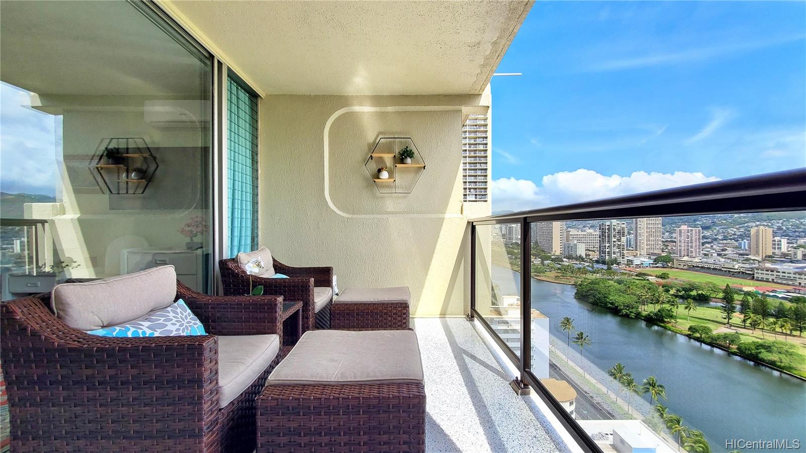 444 Nahua Street #2212, Honolulu, HI 96815