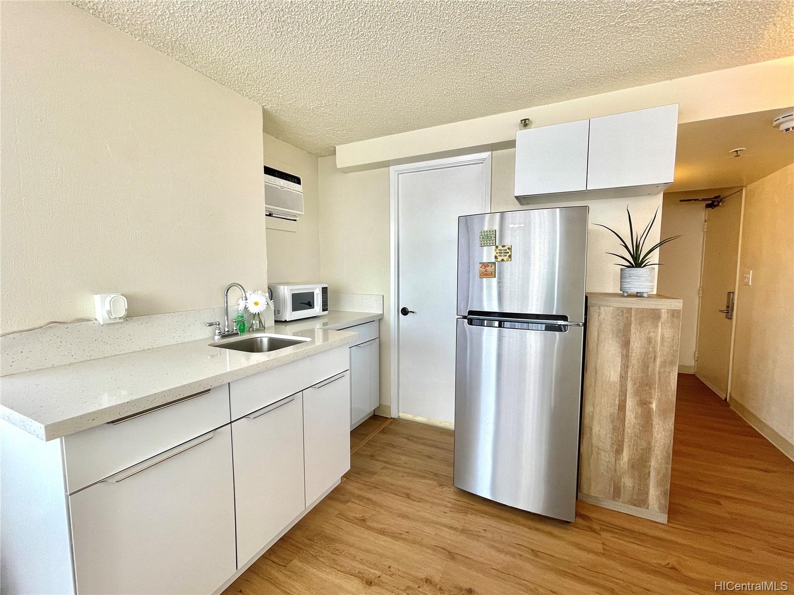 444 Niu Street #1406, Honolulu, HI 96815